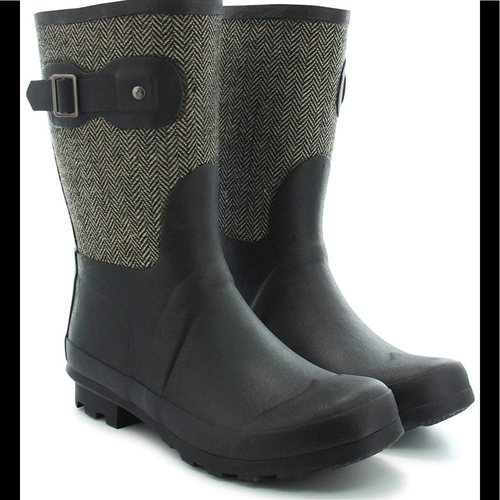 Chooka  herringbone rain boots size 8 waterproof